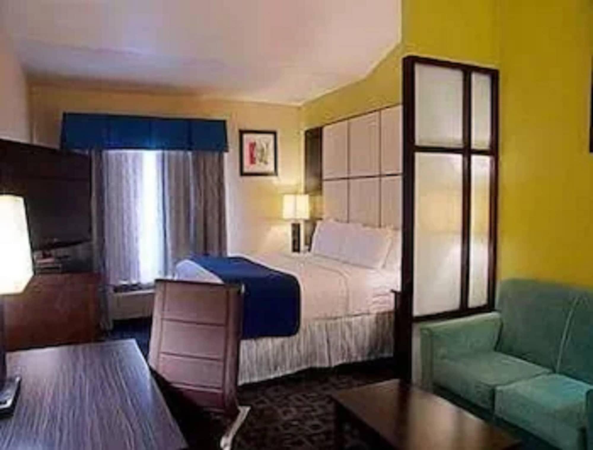Hotel Super 8 By Wyndham Irving/dfw Apt/north 3*
