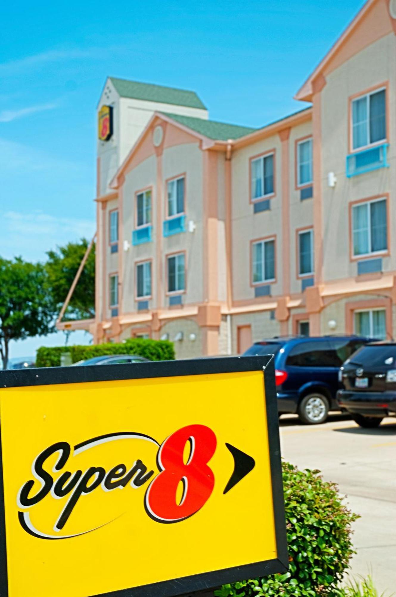Super 8 By Wyndham Irving/dfw Apt/north 3* Irving